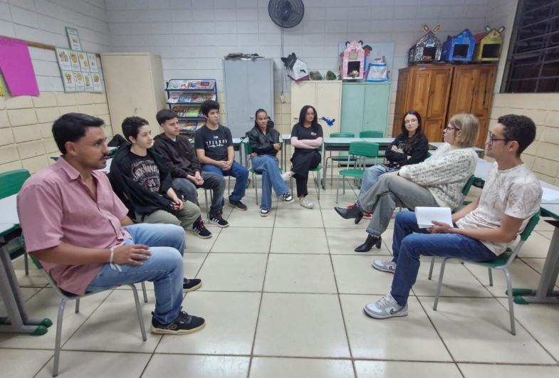 Roda de conversa proporcionou espaço acolhedor para os jovens