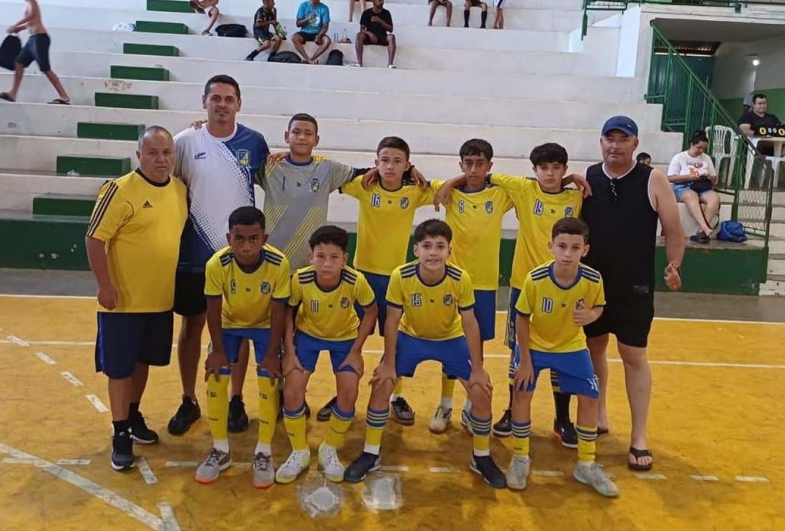 Equipe sub 12 jogou com muita raça