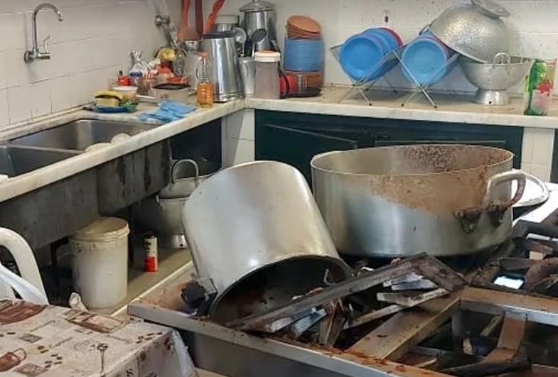 Cozinheira fica ferida após explosão de panela de pressão em escola 