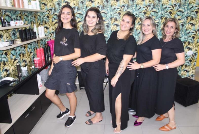Espaço Beauty Hair comemora um ano de aniversário