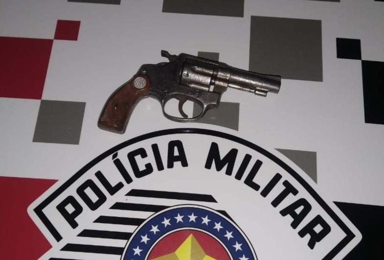 Homem é preso por ameaça e porte de arma de fogo em Fartura