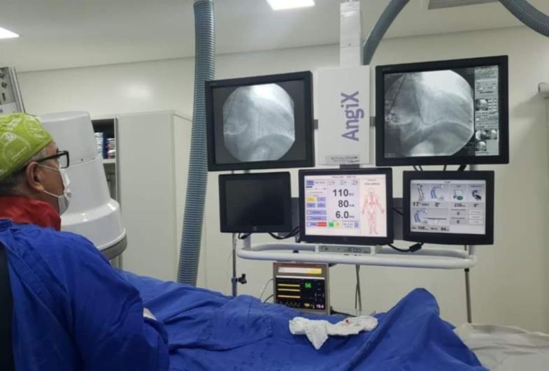 Iniciou o serviço de hemodinâmica em Avaré 