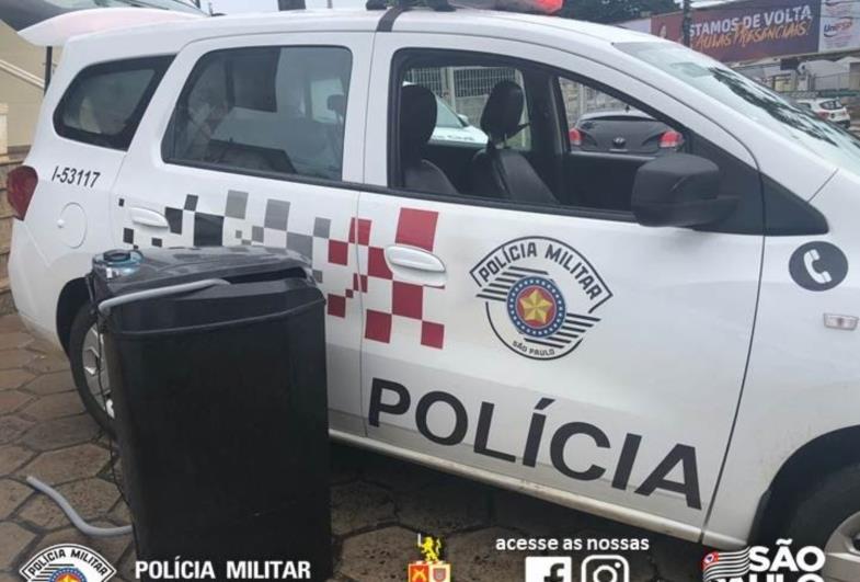 Homem é preso pela PM logo após furtar maquina de lavar roupas em Avaré