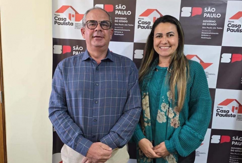 Marcão e Aline, da secretaria da habitação