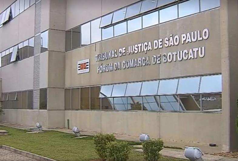 Ex-estagiária e colegas denunciaram coordenador de cartório que teve prisão decretada por assédio