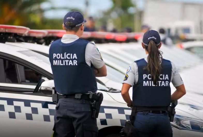 Homem morre depois de ser atingido por golpe de faca; namorada é suspeita do crime