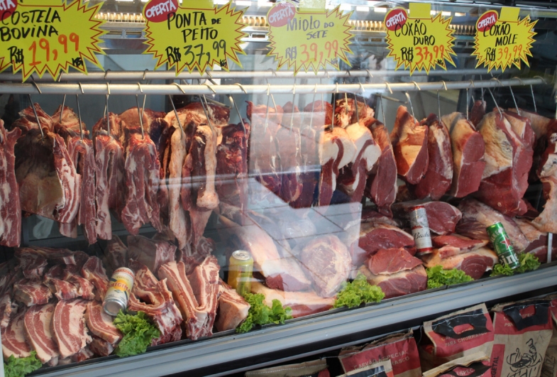 Açougue Central das Meninas oferece grande variedades de carnes e produtos