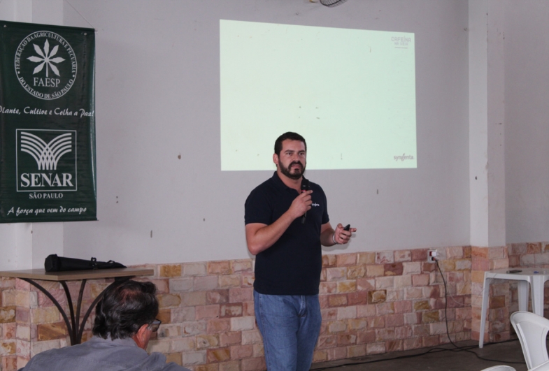 Especialista da Syngenta Fernando