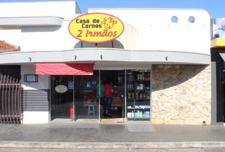 Casa de Carnes 2 Irmãos conta com deliciosos espetinhos para assar em casa