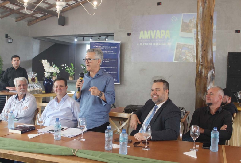 Kassab participa de assembleia da Amvapa em Piraju