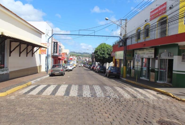 Decreto veda funcionamento de comércios “não essenciais” 