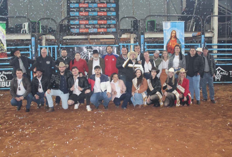 Fespinga 2024 durou cinco noites para o público, mas para esse time de guerreiros e guerreiras foi muito mais! 