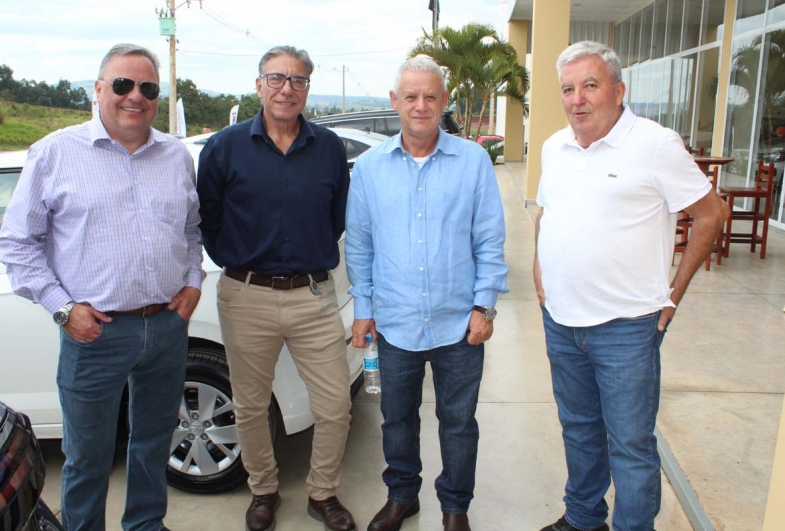 Dr. Hélio Guerra, Sinval, Marquinhos e Júlio