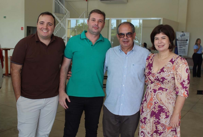 Lucas Louvison, Lucas Gigliucci,  Marcão do Haras e Elisangela