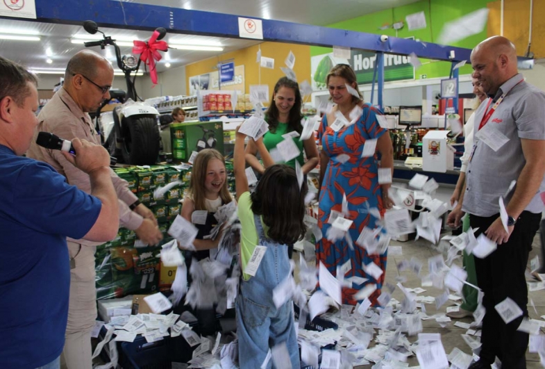 Gerente Marcelo coordenou os sorteios