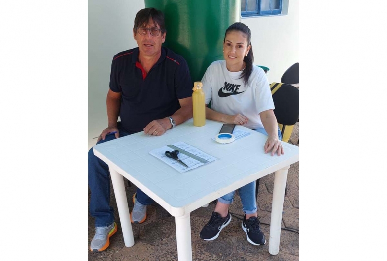 Ivo e Juliana representando a Secretaria do Esporte
