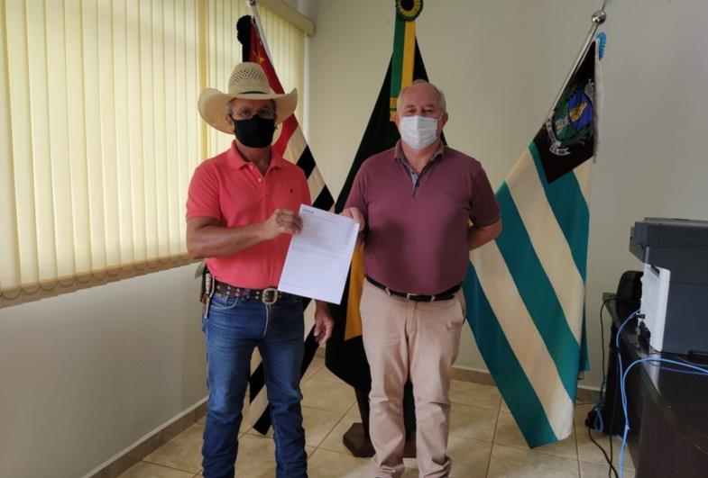 PRESIDENTE DA CÂMARA IZAIAS TENCA DEVOLVE MAIS DE R$ 250 MIL AO MUNICÍPIO DE TAGUAÍ