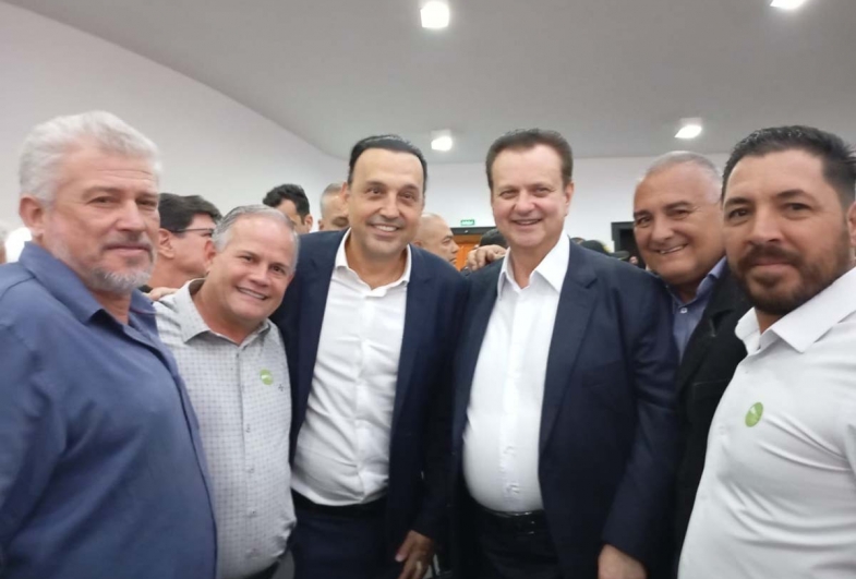 João da Tapera, Gango, Val e Edinho junto ao vice governador Felício Ramuth e o secretário de governo Gilberto Kassab