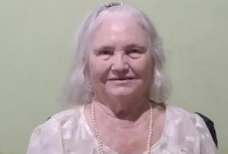 Família se despede de dona Maria  de Lourdes de Oliveira Gabriel