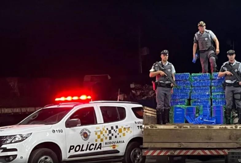 Polícia apreende quase meia tonelada de maconha