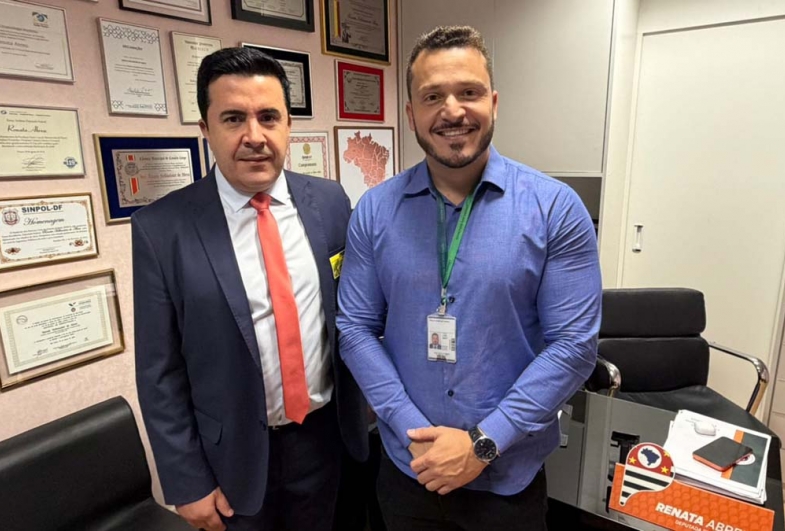 No gabinete da deputada Renata Abreu