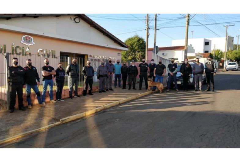 Polícia prende suspeitos por tráfico de drogas e roubo em Taguaí