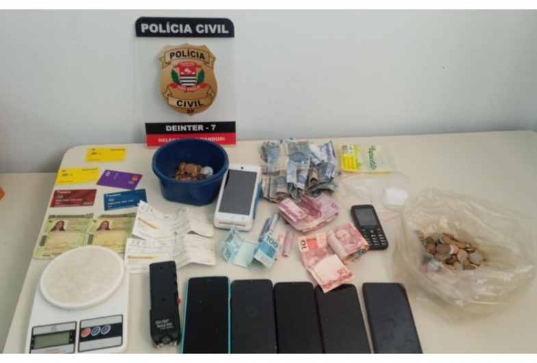 Polícia Civil deflagra Operação “Vitrine Oculta” e prende mulher por tráfico em Manduri