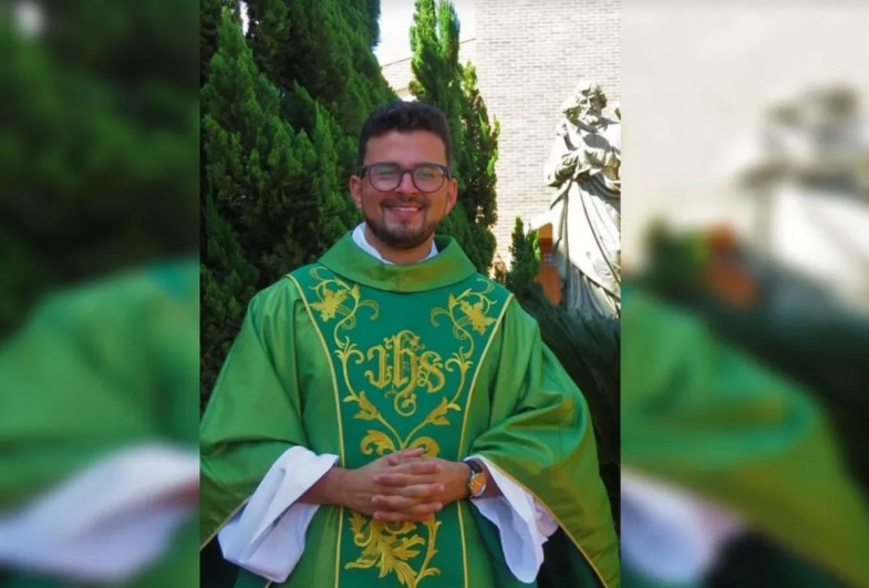 Padre acusado de atropelar e matar suspeito de furto à igreja é absolvido em Tribunal do Júri