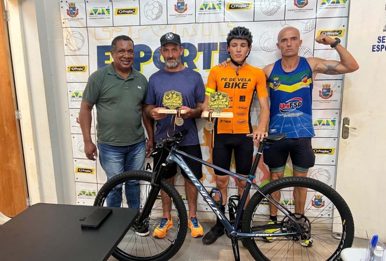 Atletas de Avaré brilham em Duathlon realizado em Capão Bonito