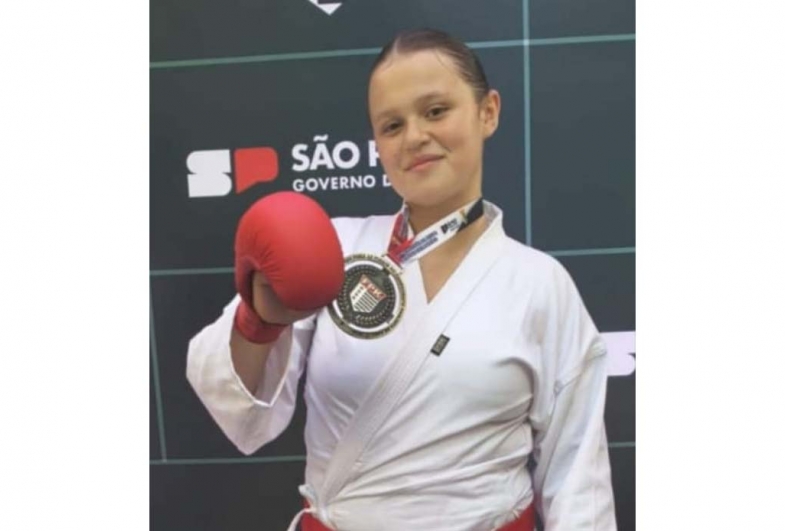 Polliany Merlin - Kumite Fem. Sub 14  3° só 7° kyu + 52 kg