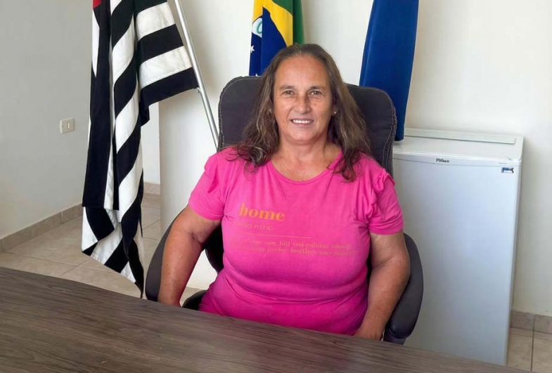 Primeira-dama de Tejupá, Elza, conquista veículo 0 km para o Fundo Social de Solidariedade