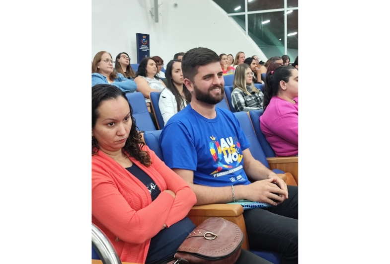 Secretária de Relações Institucionais, Amanda e presidente da OAB, Dr. Marcos César
