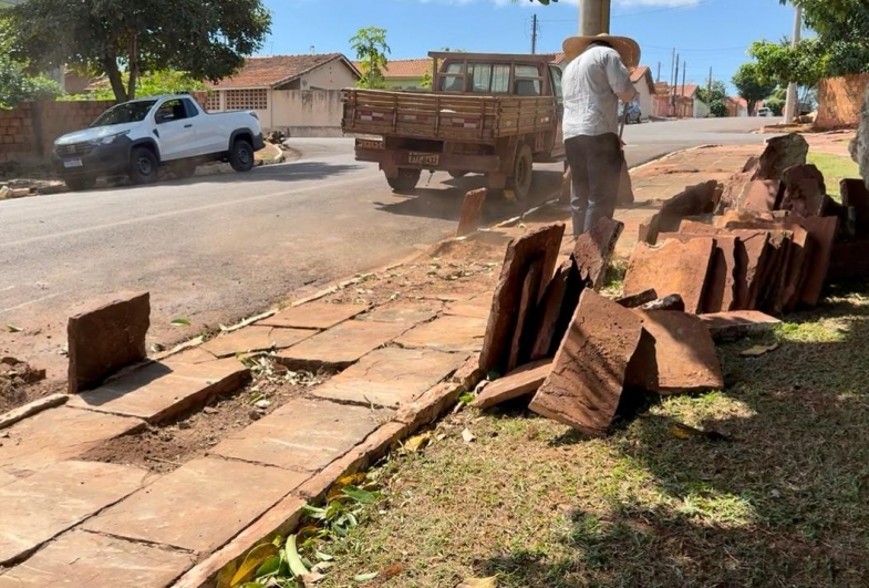 Revitalização do calçamento da Praça do Teto 2