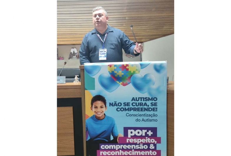 Secretário da Educação, César