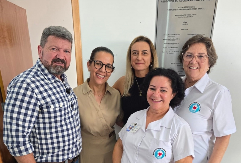 Deputado Major Mecca, esposa Marlene e funcionárias do RAFA