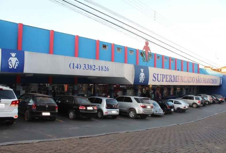 Supermercado São Francisco prepara café da manhã em alusão ao Dia da Mulher