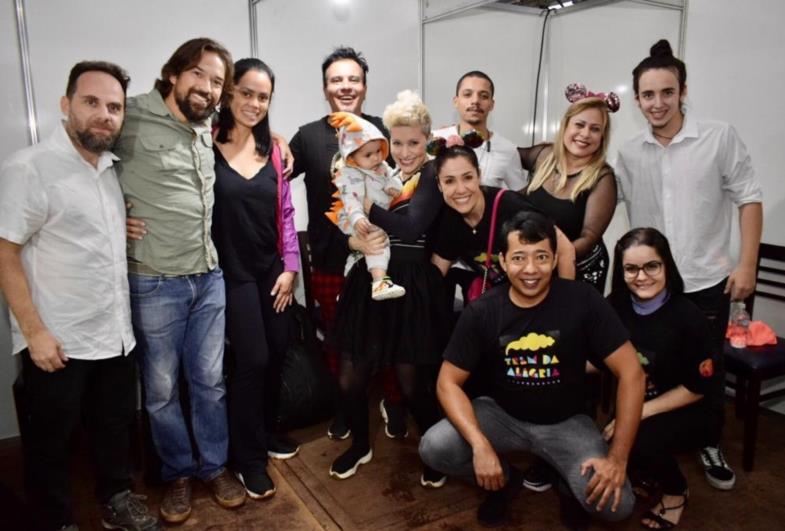 Carnafest Angradoce supera expectativas, mesmo com chuva intensa