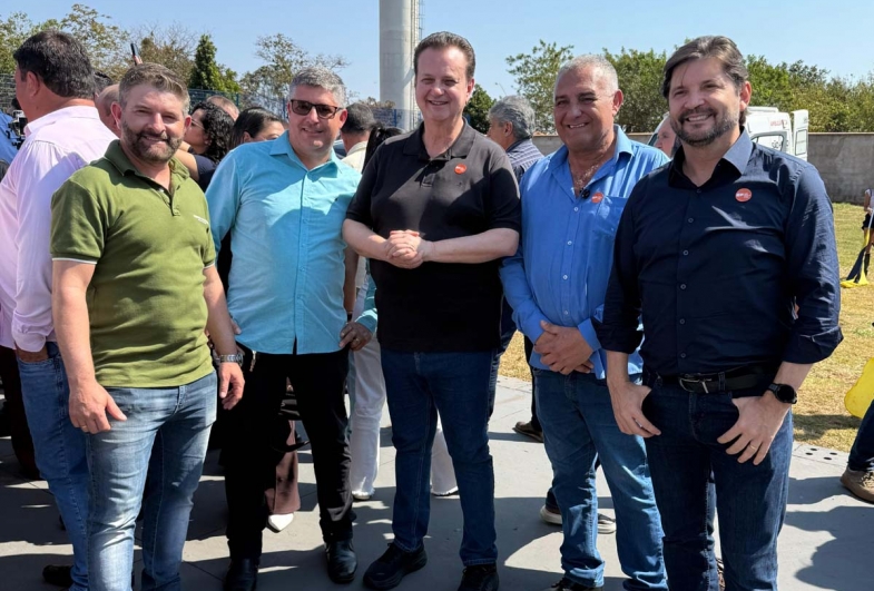 Vereadores Diego e Rodrigo Fuloni, Gilberto Kassab, prefeito João e presidente da Alesp André do Prado