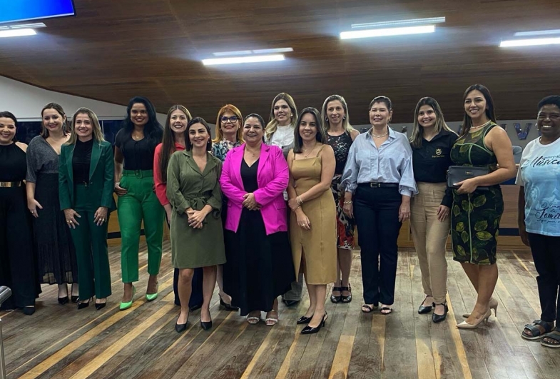 Mulheres unidas na luta pela conscientização e combate à violência doméstica no 3º Encontro do Dia Internacional da Mulher em Avaré