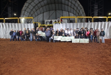 FESTA DO PEÃO DE TEJUPÁ É SUCESSO E SUCESSO DE PÚBLICO