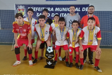 Coronel Macedo conquista dois vices em competição de Futsal 
