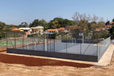 Obras da Quadra Poliesportiva, Pista de Caminhada e do Campo de Grama Sintética estão a todo vapor em Timburi