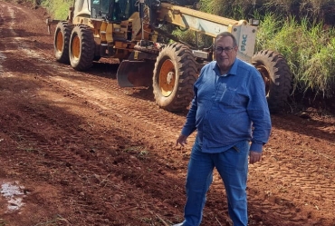 Prefeito de Tejupá visita melhorias em estradas rurais