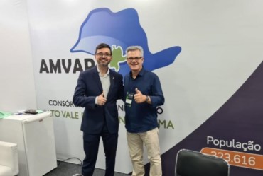  Prefeito Isnar Freschi participa de Congresso Estadual de Municípios em Campos do Jordão