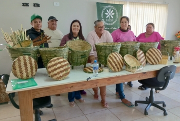 Sindicato Rural ministra curso de Artesanato em Bambu em Tejupá