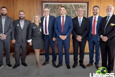 Prefeito Silvinho participa com prefeitos da UMMES  em Brasília de reunião com Ministro Alexandre Padilha 