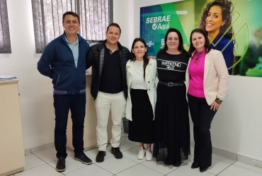 Sebrae Aqui e Prefeitura de Fartura promovem Jornada Transformação Digital para impulsionar empresas de confecções