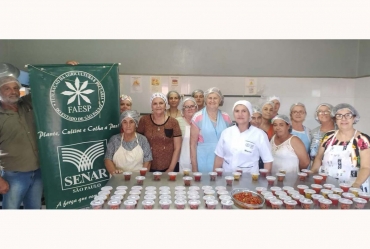 Curso de Processamento Caseiro de Tomate no Cras de Timburi