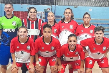 Fartura avança para semifinal em Campeonato Regional de Futsal Feminino