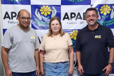 Deputado estadual Danilo Balas visita Fartura e anuncia recursos para educação e Apae 